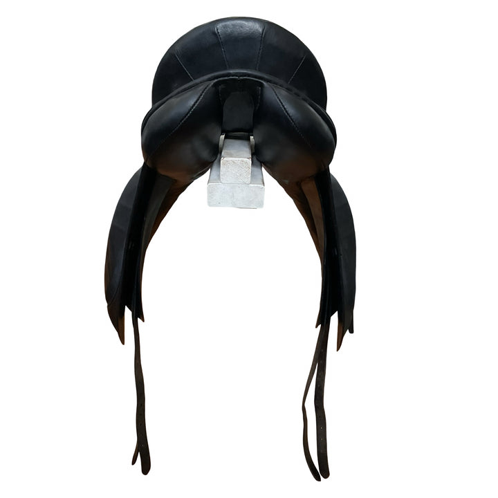 17.5" Centaur Medium Used Dressage Saddle