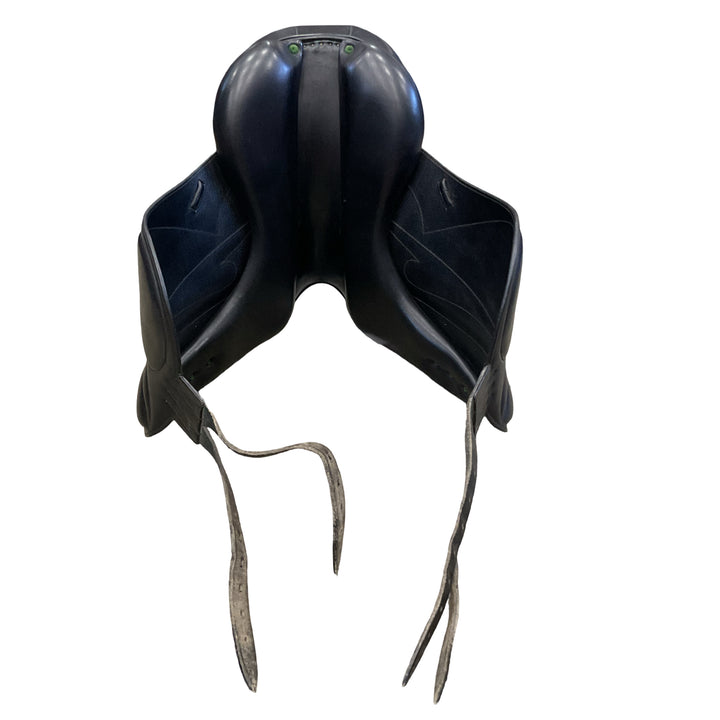17.5" Devoucoux Makila Medium Used Dressage Saddle