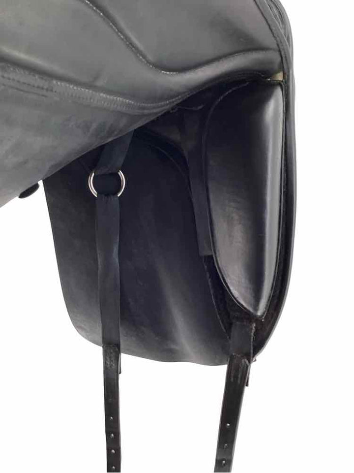 17.5" Jeremy Rudge used dressage saddle B