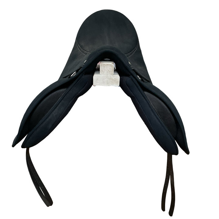 18" Wintec Lite D' Lux Adjustable Demo Condition All Purpose Saddle