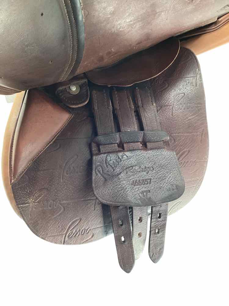 17" Pessoa used close contact saddle