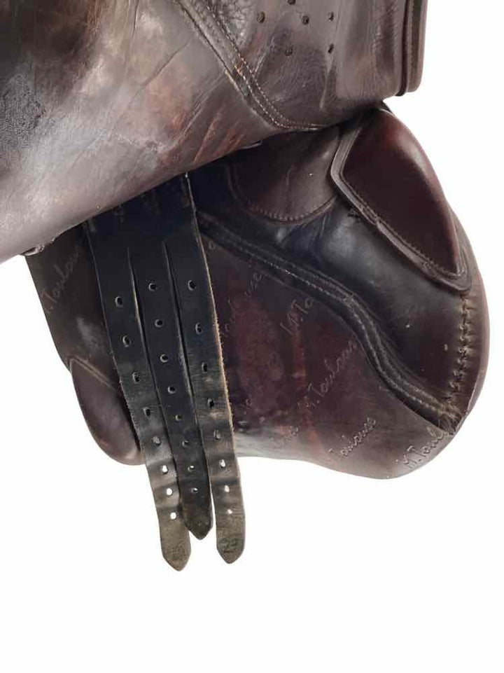 16.5 M Toulouse used close contact saddle B