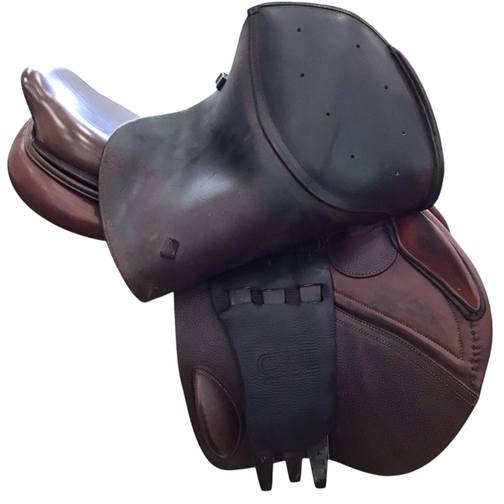 18" CWD SE02 Medium Used Hunter/Jumper Saddle - H