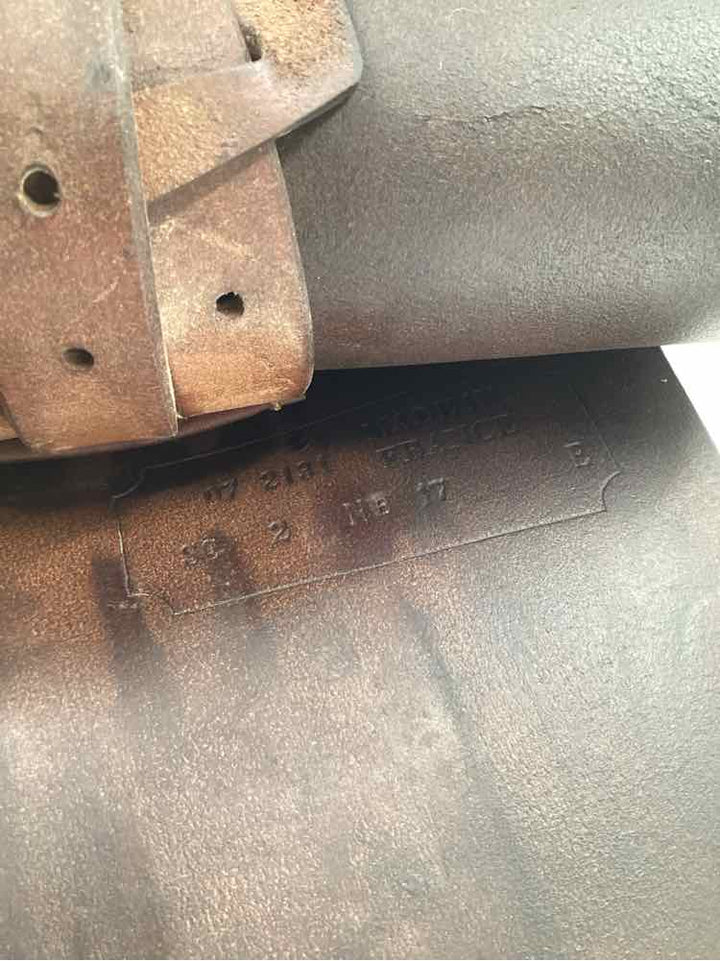 17" Antares close contact saddle