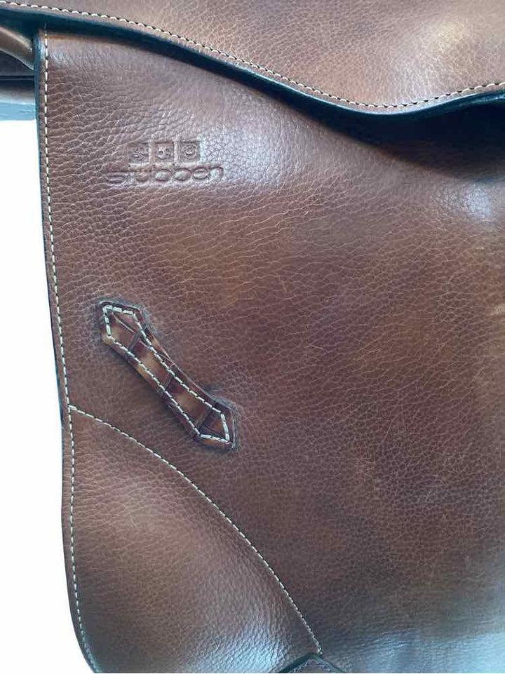 18" Stubben Portos Elite used close contact saddle wool flocked