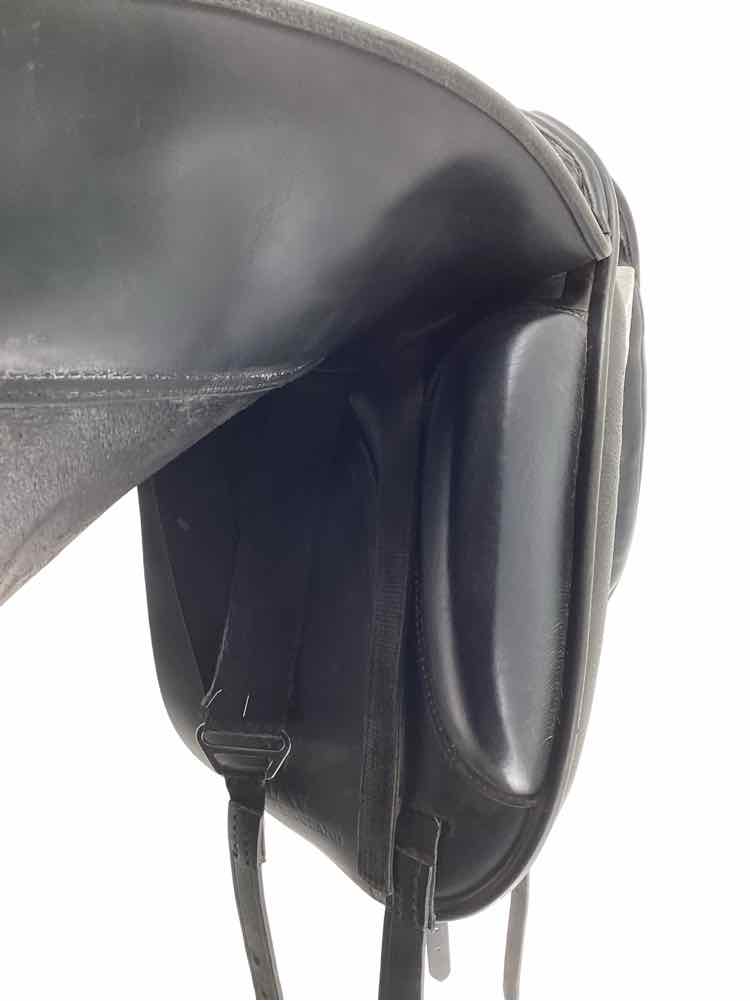17" Walsall used dressage saddle