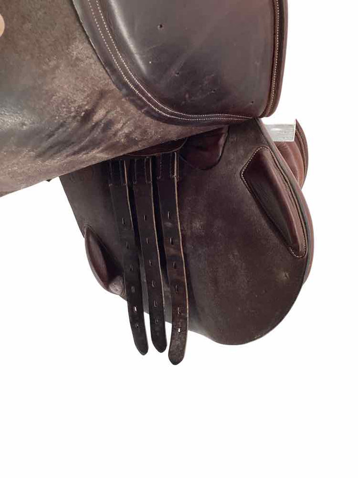 18" Ovation used close contact saddle B