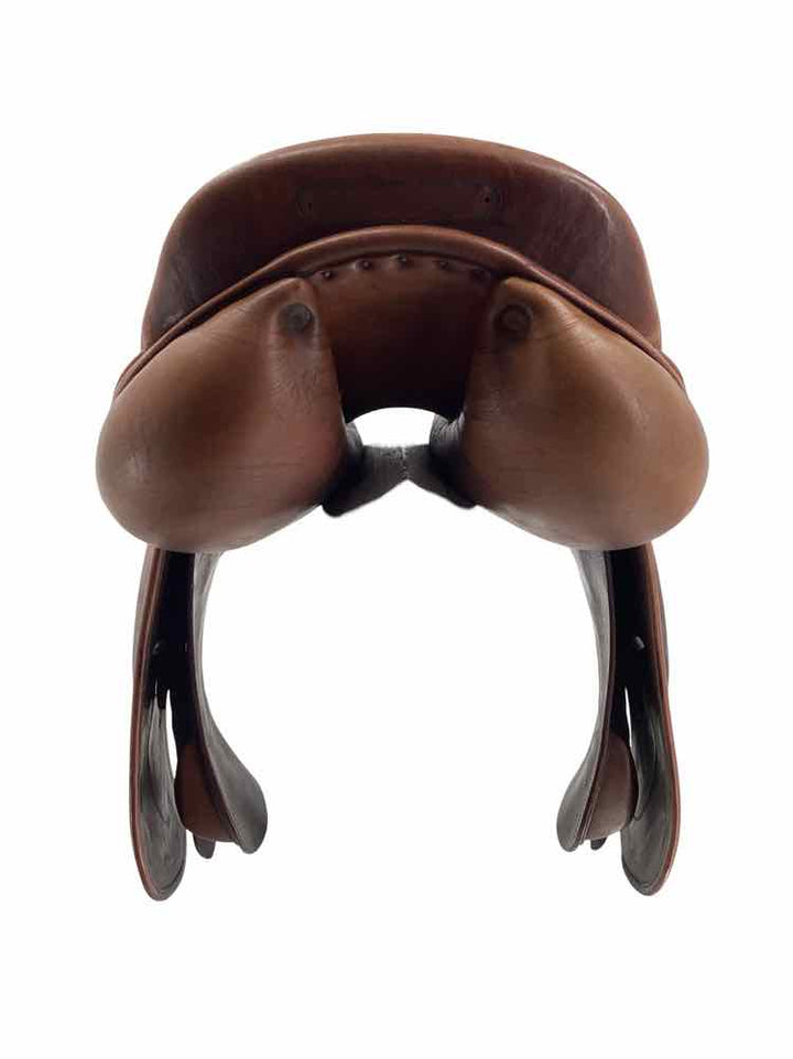 16.5" Antares used close contact jumping saddle B