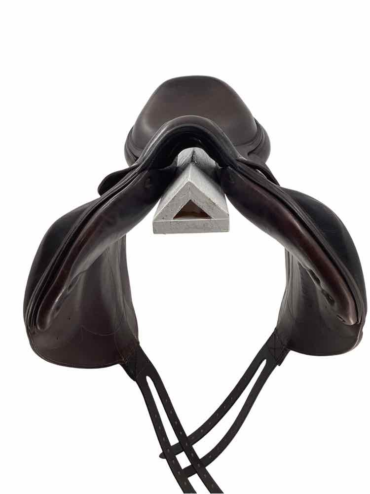 18" Devoucoux monoflap used jumping saddle B