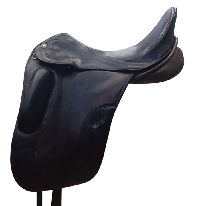 18" Hennig Medium/Wide Used Dressage Saddle - H