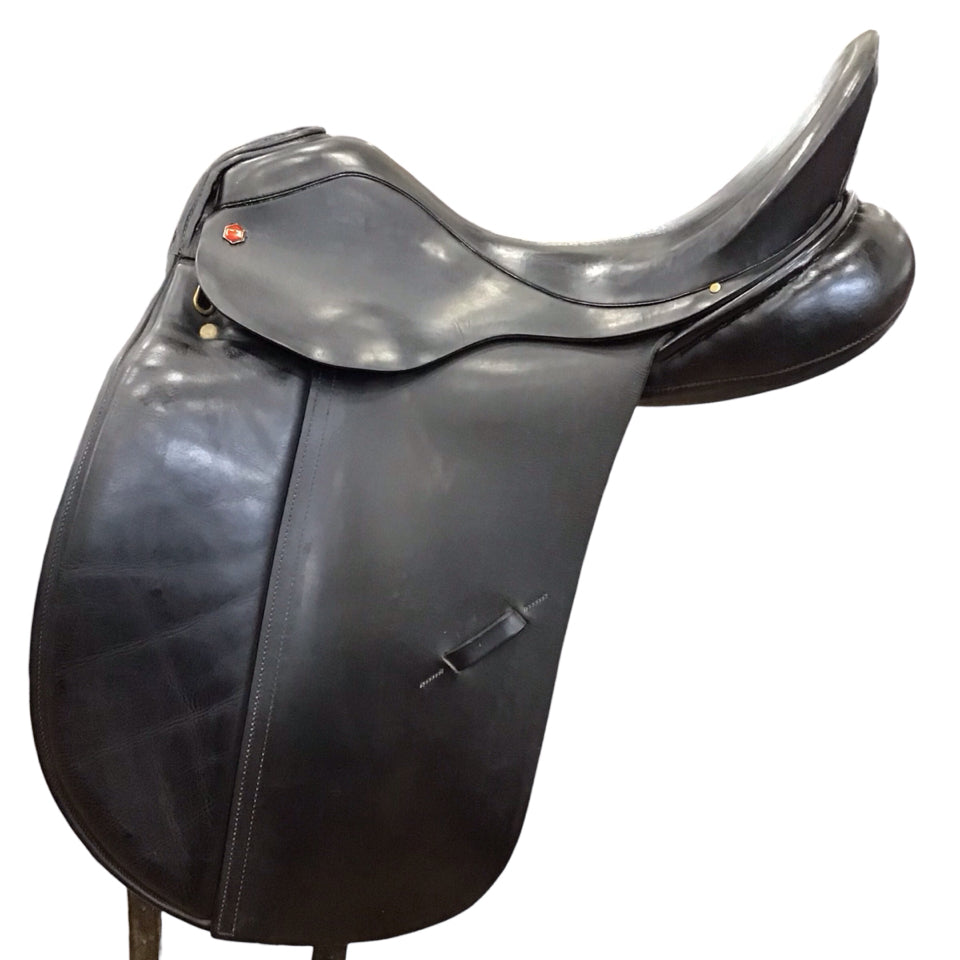 17.5" Albion SLK Medium Used Dressage Saddle - H