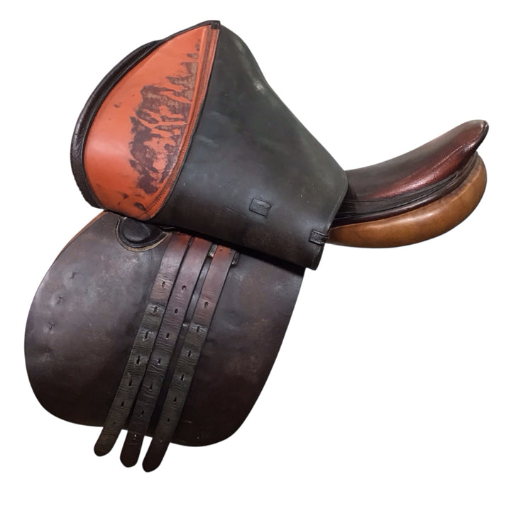 17" Beval Devon Medium Used Hunter/Jumper Saddle - H