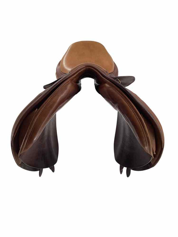 17.5" Bates used close contact saddle B