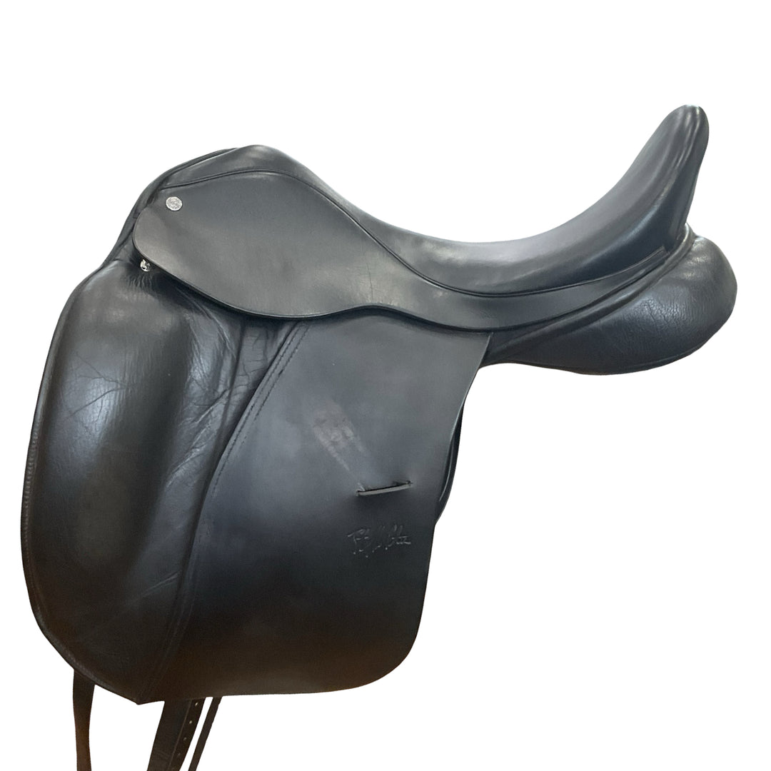 18" Custom Saddlery Steffen's Advantage Medium Used Dressage Saddle