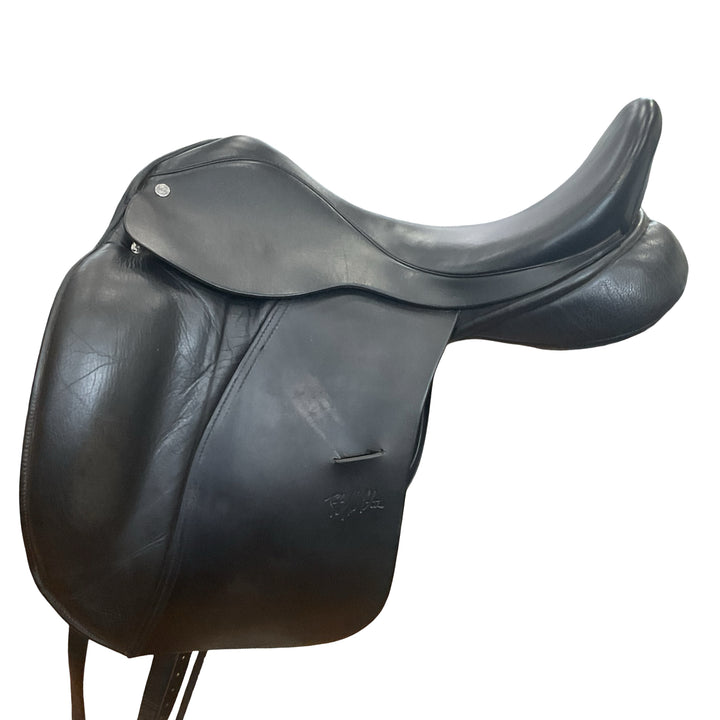 18" Custom Saddlery Steffen's Advantage Medium Used Dressage Saddle