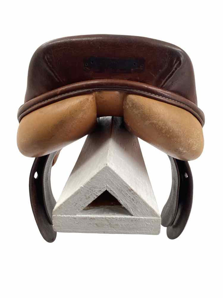 Childrens 15.5" Collegiate used close contact saddle B