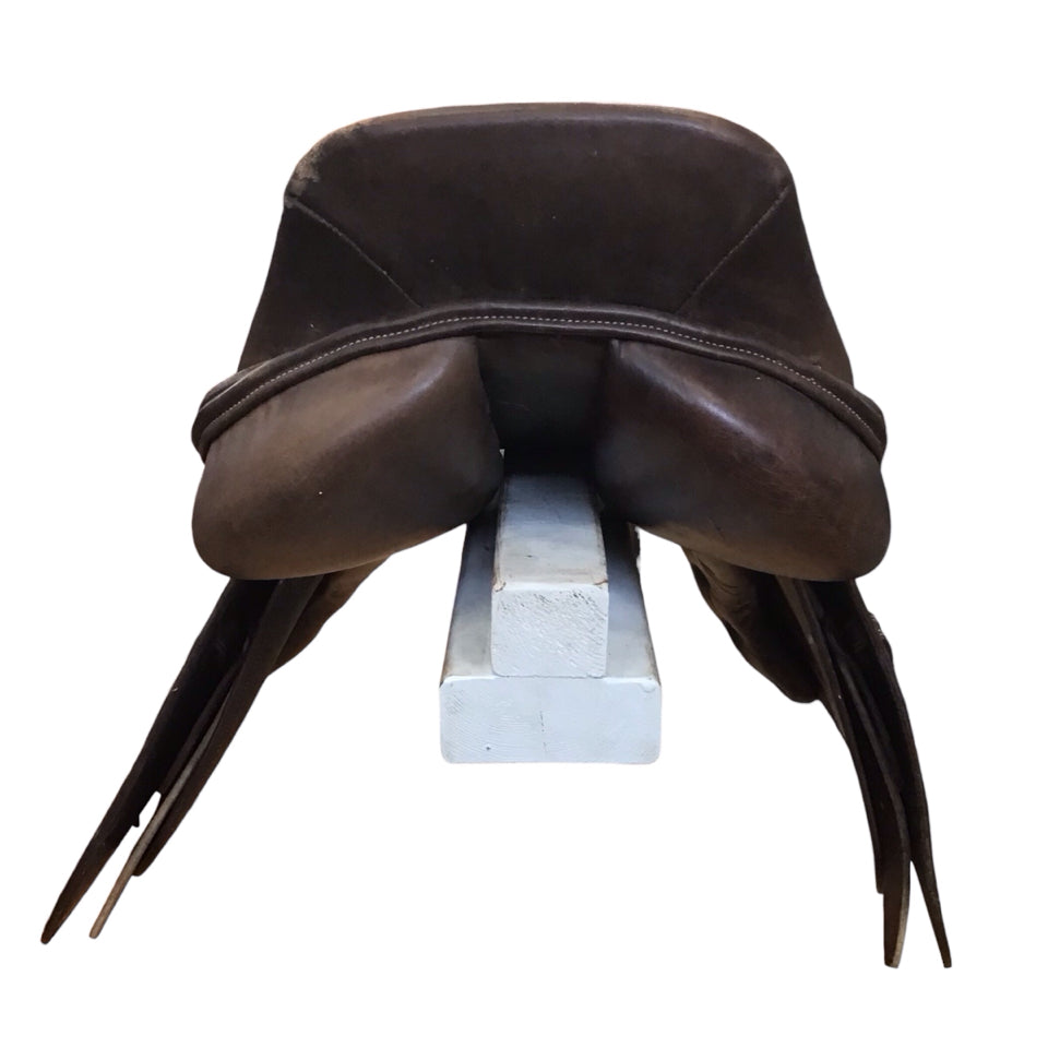 18" No Brand Med/Narrow Used Hunter/Jumper Saddle - H