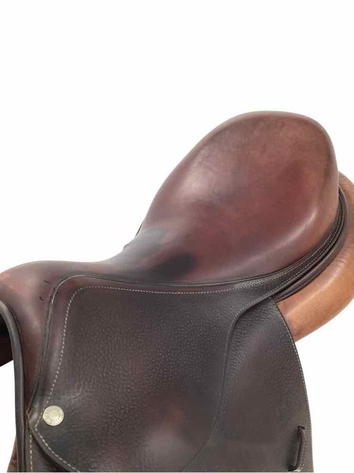 18" Devoucoux used close contact saddle B