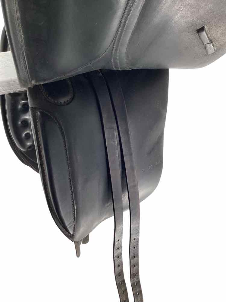 16.5" Crosby used dressage saddle