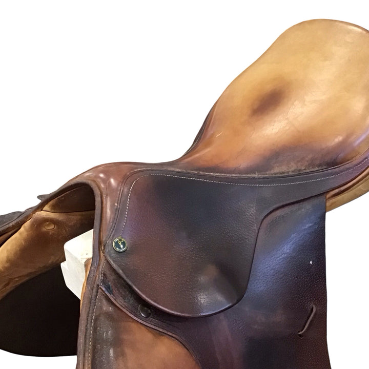 17.5" Dominus Medium Used Hunter/Jumper Saddle - H
