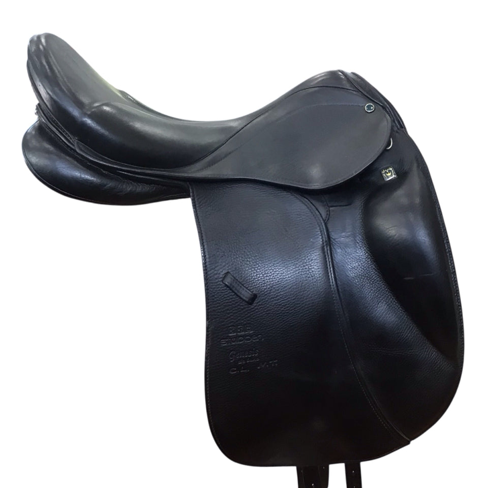 17.5" Stubben Genesis De Luxe 29cm Medium Used Dressage Saddle - H
