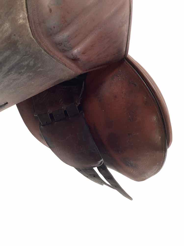 16" Beval Natural used close contact saddle