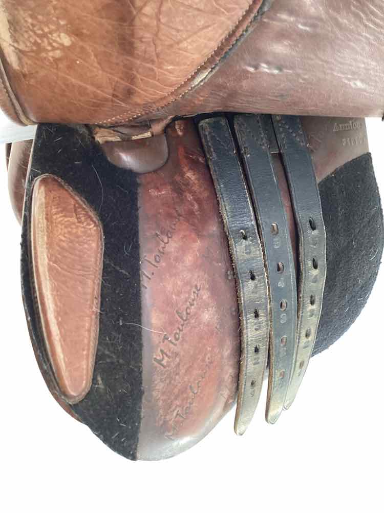 16.5" M Toulouse Annice used close contact saddle