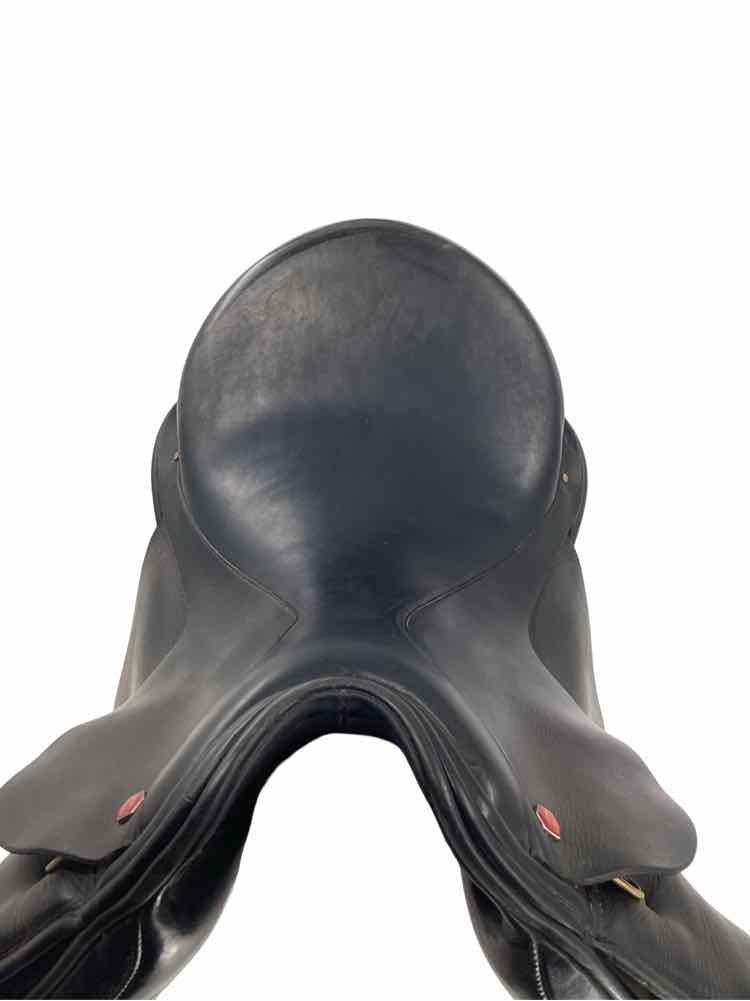 17.5" Albion used dressage saddle