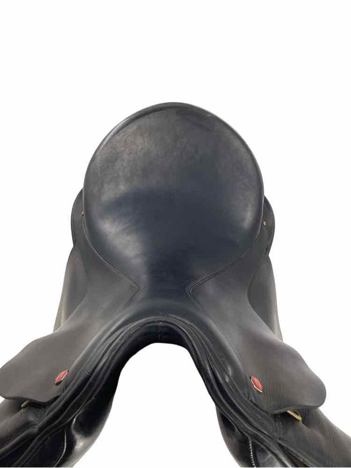 17.5" Albion used dressage saddle