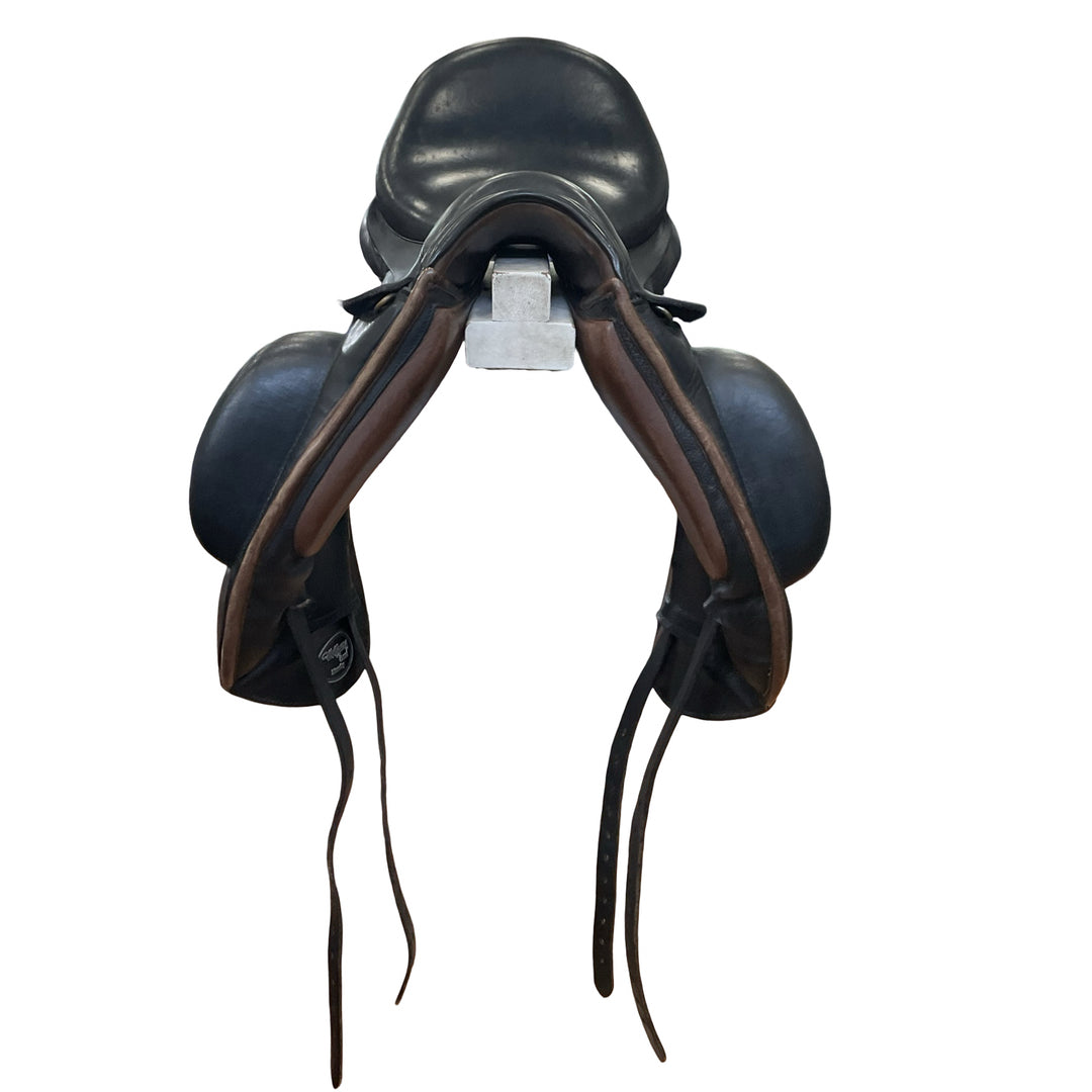 17.5" Custom Saddlery Wolfgang Omni Narrow Used Dressage Saddle