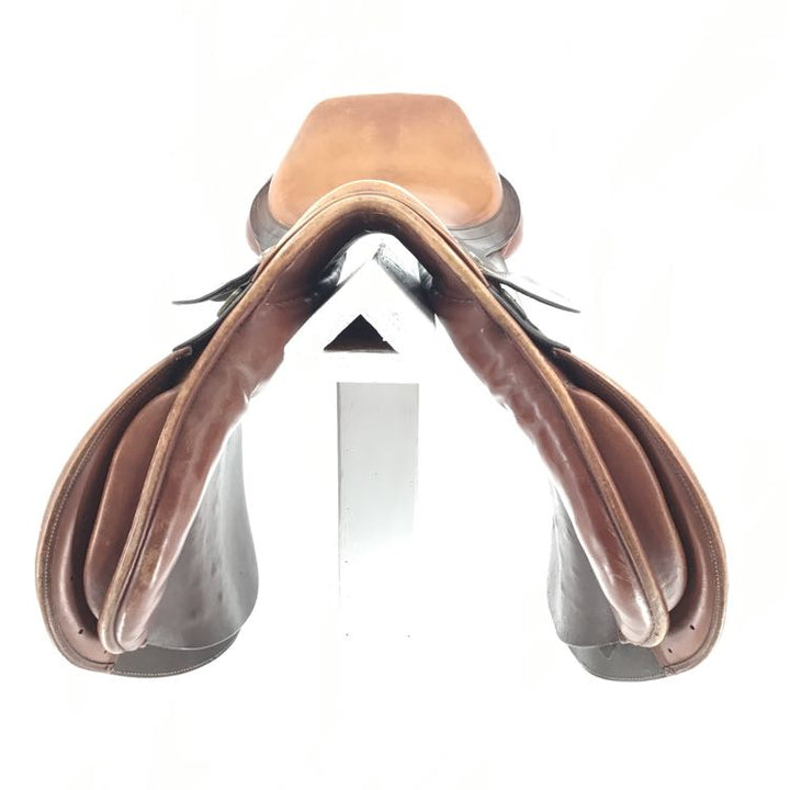 17.5" Crown used close contact saddle B