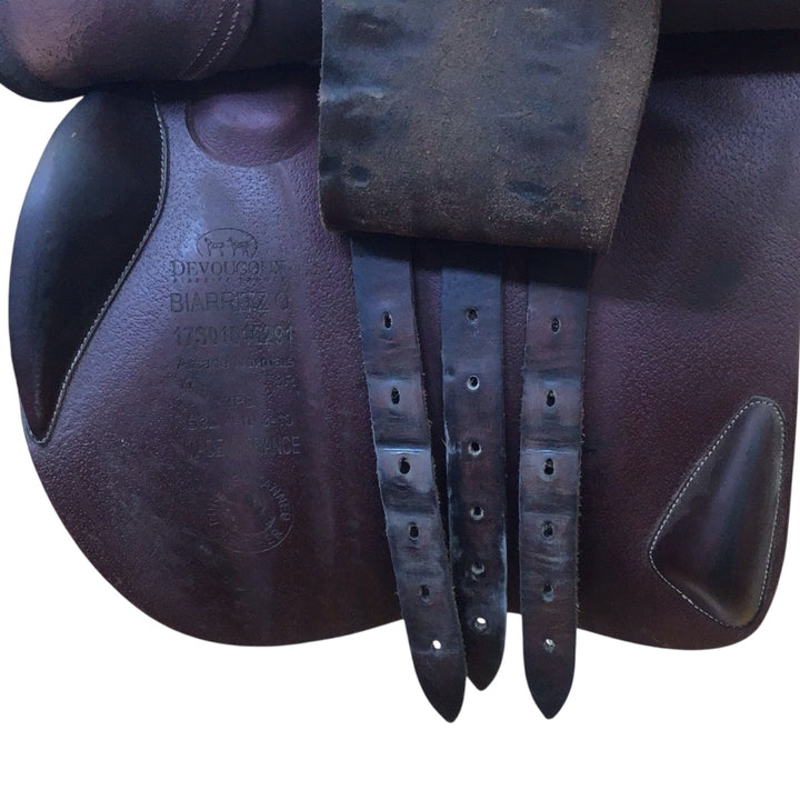 17" Devoucoux Biarritz O Medium Used Hunter/Jumper Saddle - H