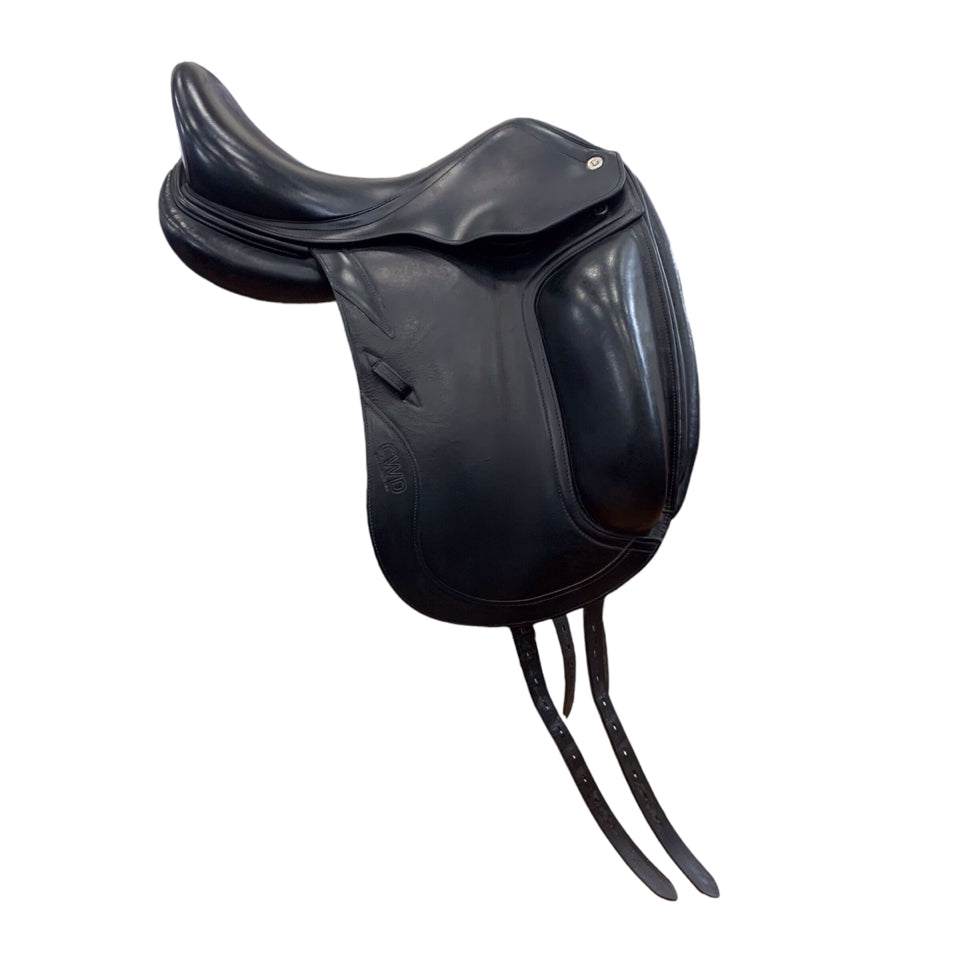 16.5" CWD SE05 Medium Used Dressage Saddle - H