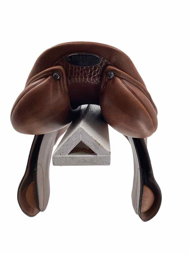 18" Stubben Portos Elite used close contact saddle wool flocked