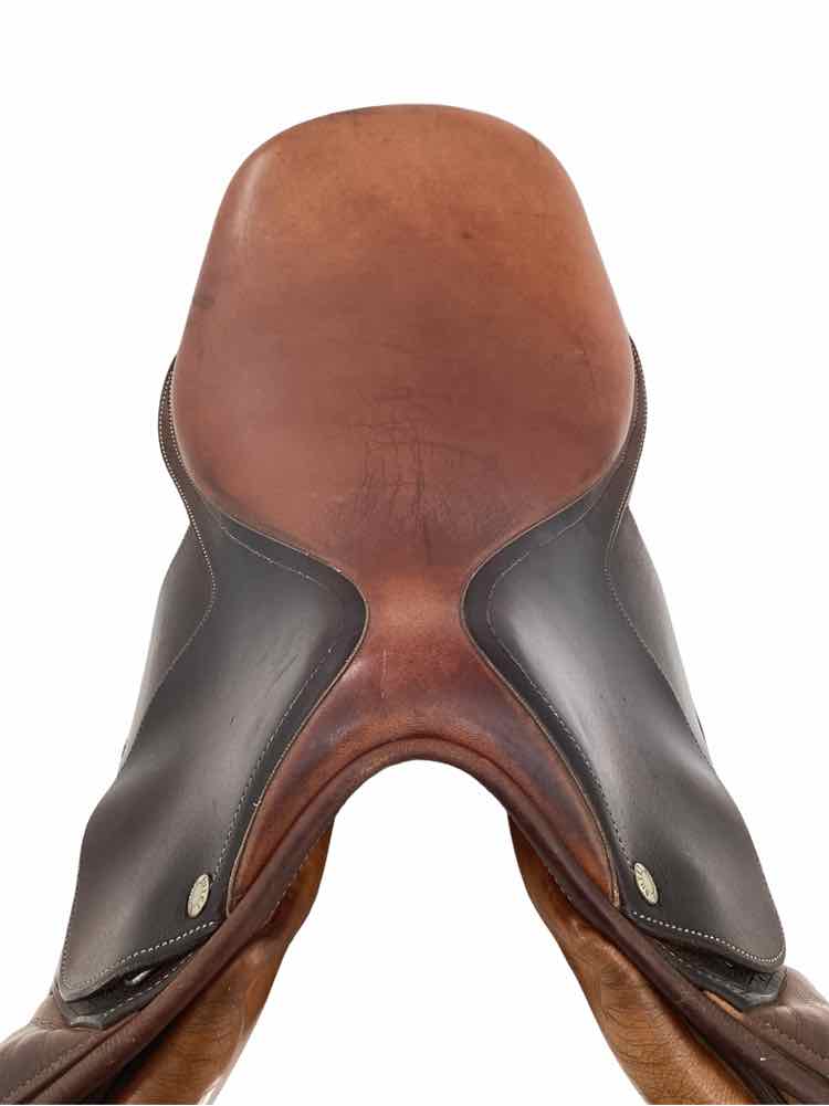 16.5" Butet used close contact saddle B