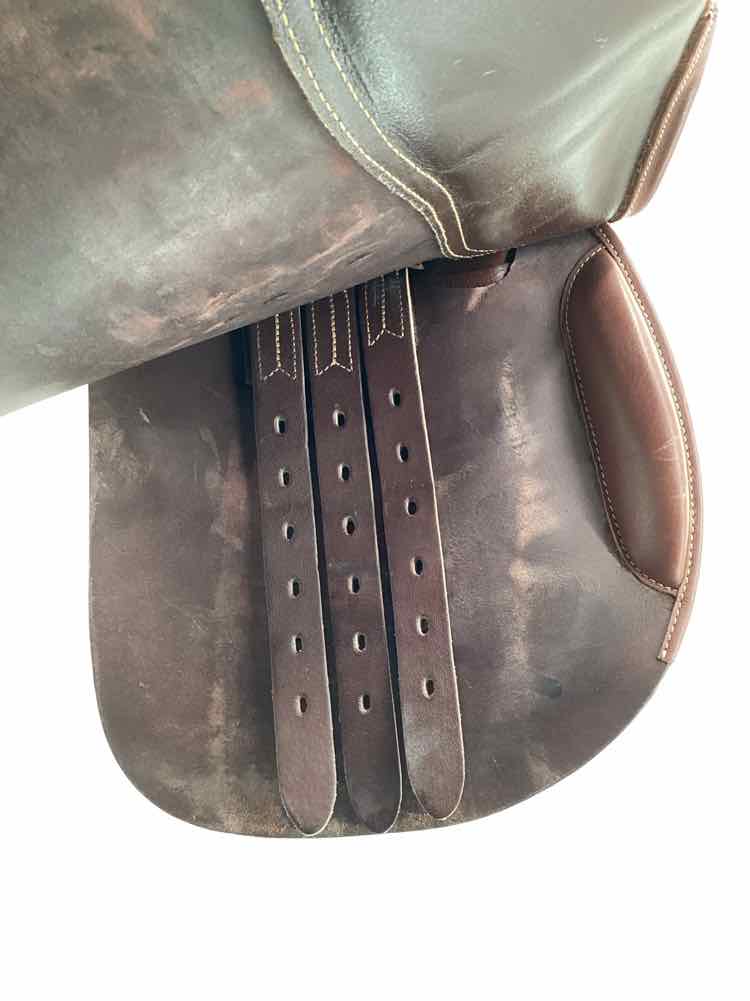 16.5" HDR club used close contact saddle has cover B