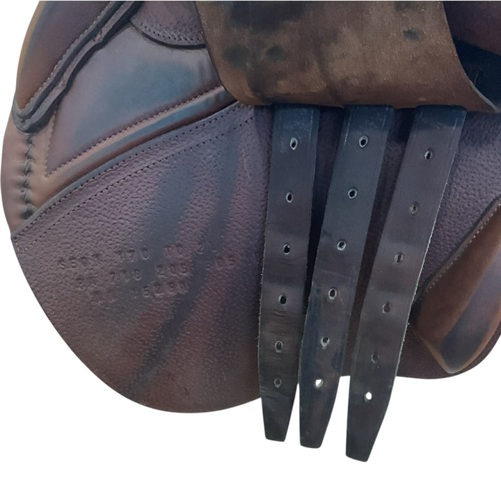 17" CWD SE01 Medium Used Hunter/Jumper Saddle - H
