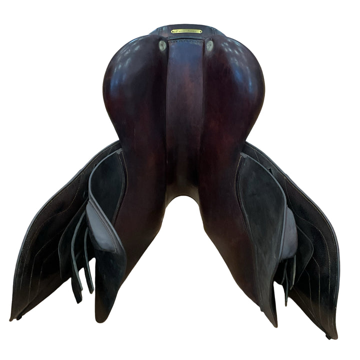 17" CWD SE01 Medium Used Hunter/Jumper Saddle - H