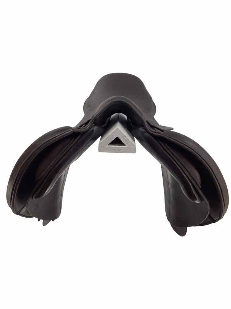 16" M Toulouse used close contact saddle B has black cover