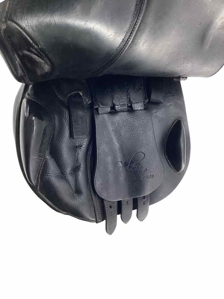 17" Loxley Bliss Jump LX used jumping saddle