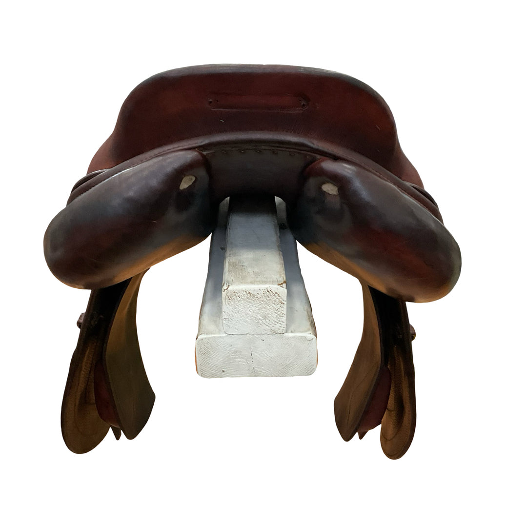 17" CWD SE01 Medium Used Hunter/Jumper Saddle
