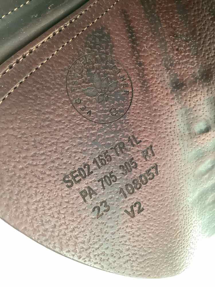 16.5 CWD used close contact saddle