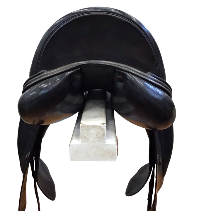 17.5" Amerigo Medium Used Dressage Saddle - H