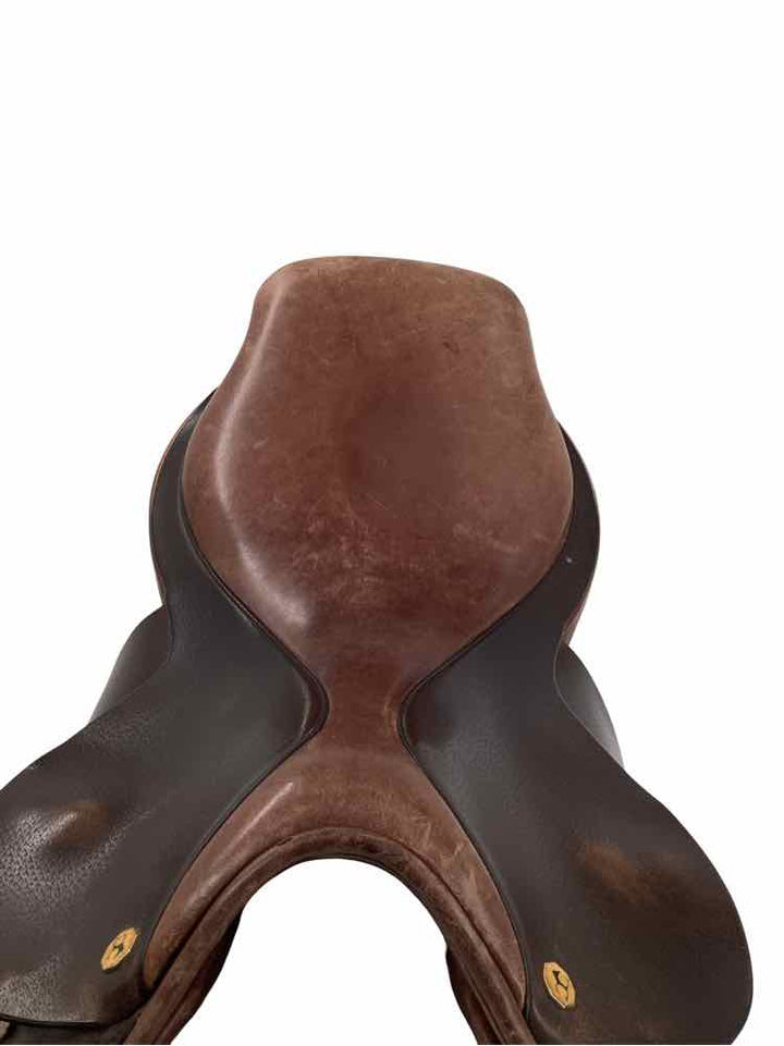 17.5" Excelle used close contact saddle has Cover B