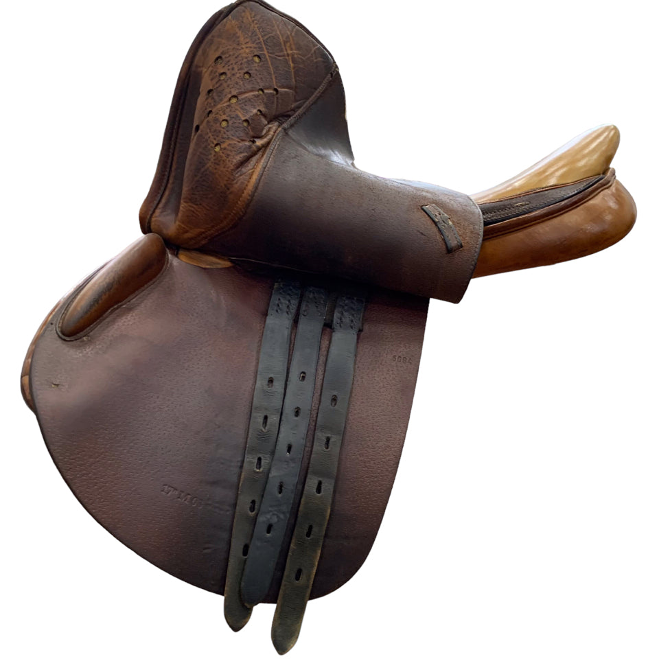 17" Beval Used Close Contact Saddle with Medium Tree -H