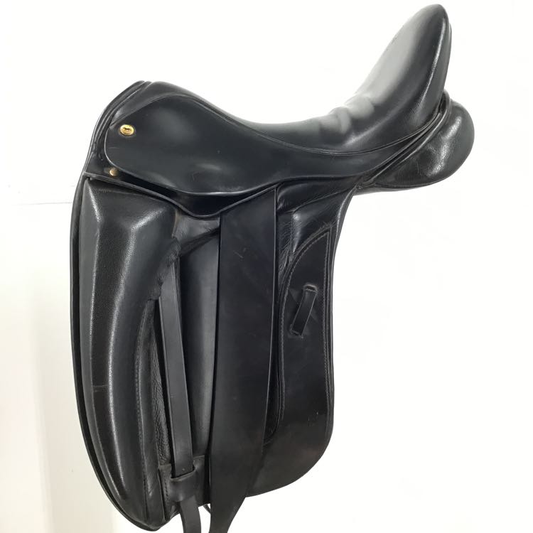 16.5" Black Country mono flap dressage saddle