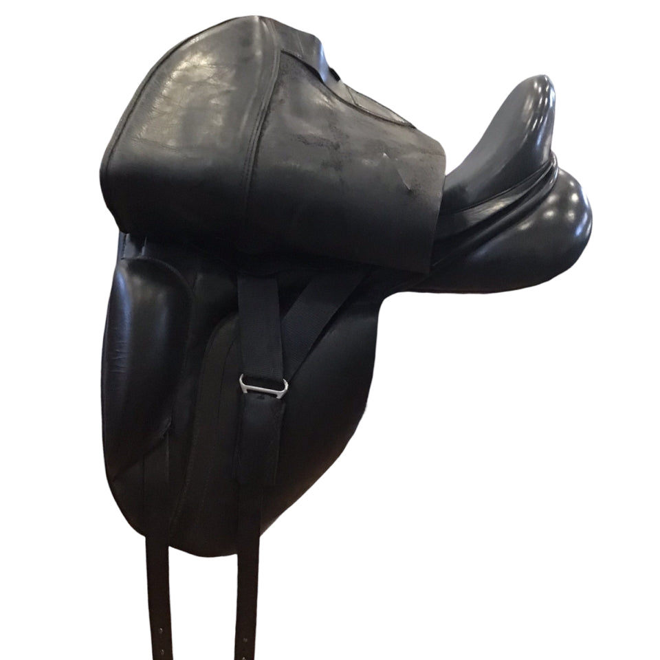 18" Custom Saddlery Steffan's Revolution Wide Used Dressage Saddle - H